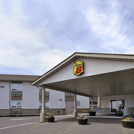 Super 8 By Wyndham Kenora Hotel Exterior photo