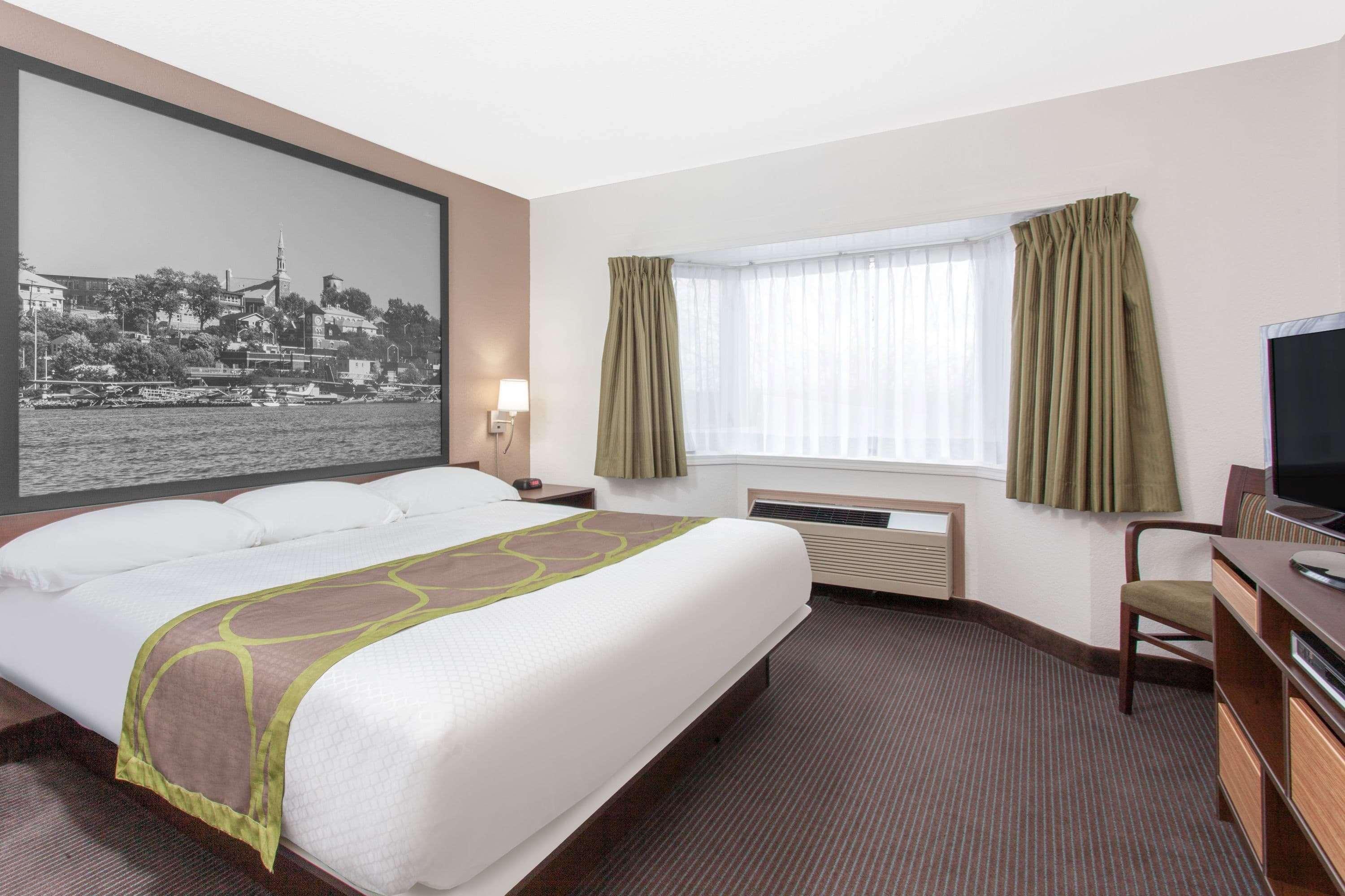 Super 8 By Wyndham Kenora Hotel Exterior photo