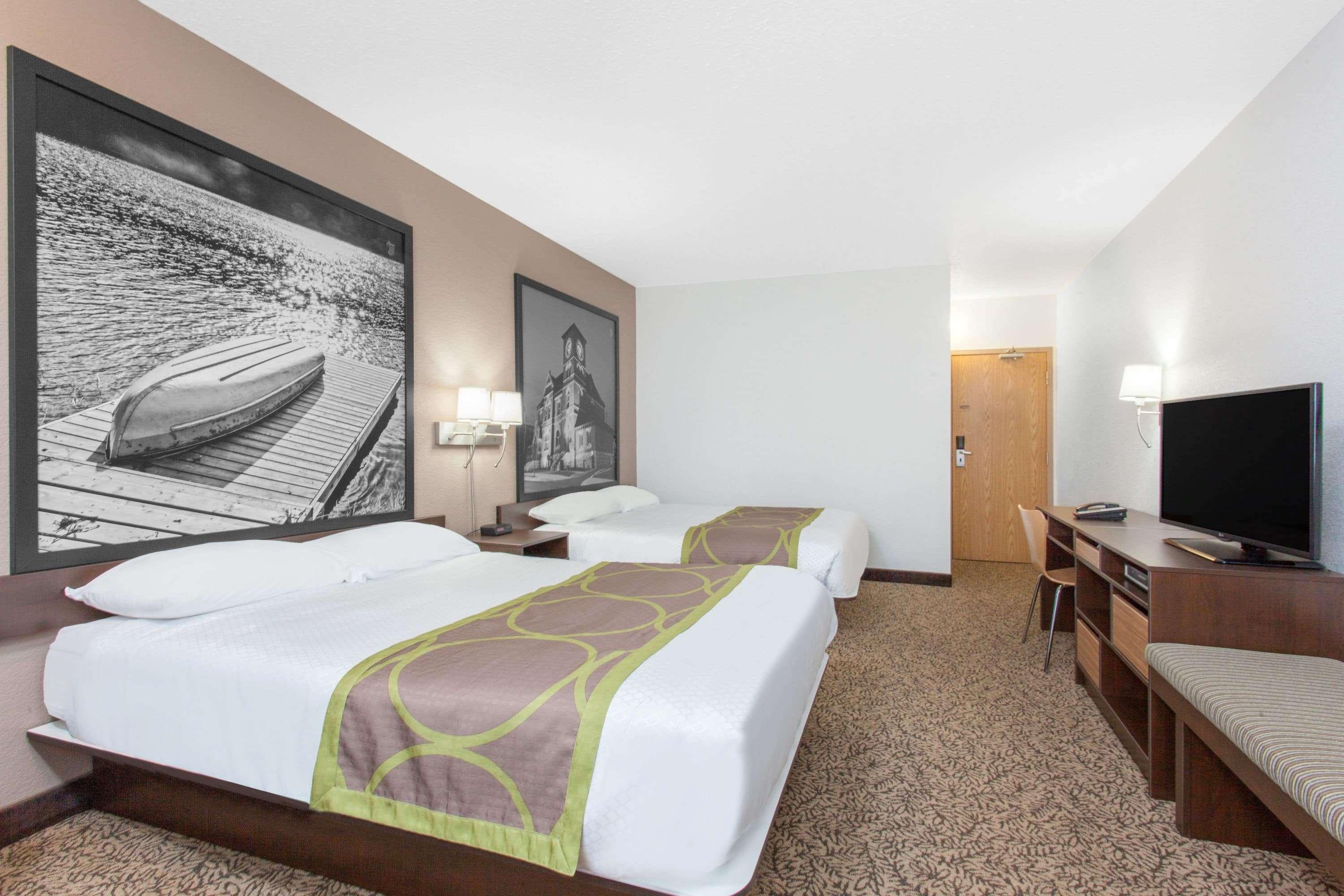Super 8 By Wyndham Kenora Hotel Exterior photo